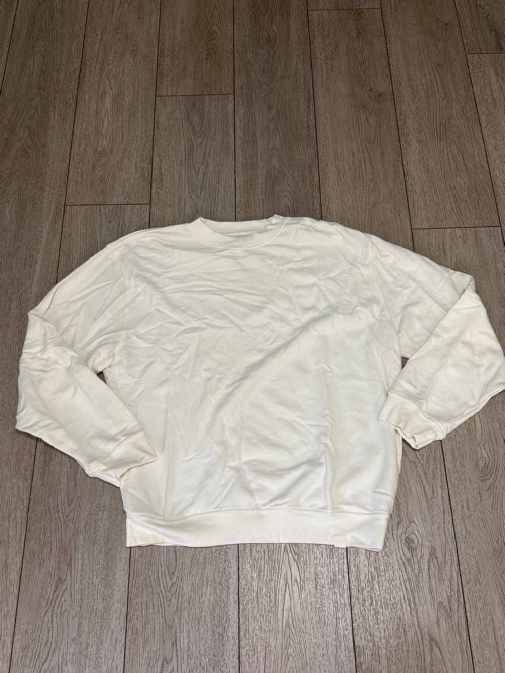 Woman’s SET crewneck sweater